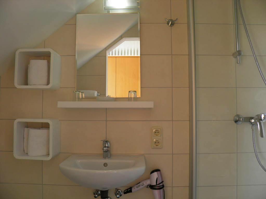 Donau-Hotel Sinzing Dış mekan fotoğraf